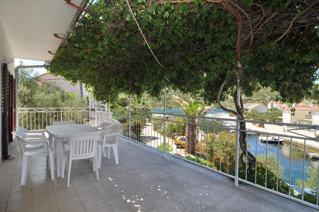 Apartments By The Sea Stupin Celine, Rogoznica - 2096 Exterior foto